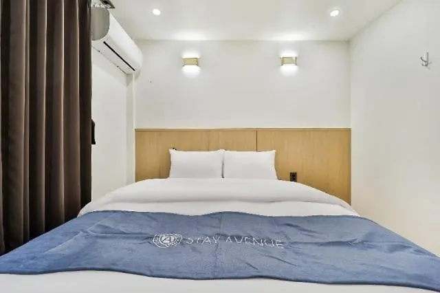 Sinlim Avenue Motel