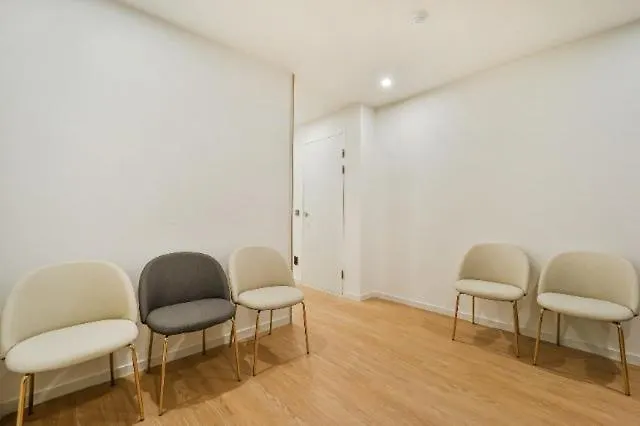 Sinlim Avenue Motel Seoul